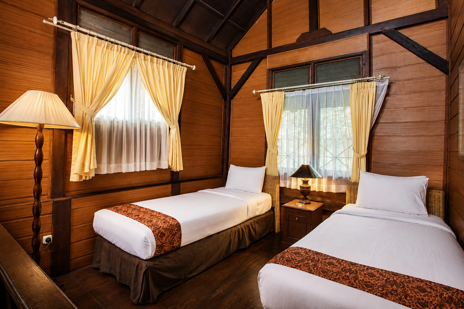 Interior Deluxe Room Citra Cikopo Hotel di Puncak Bogor