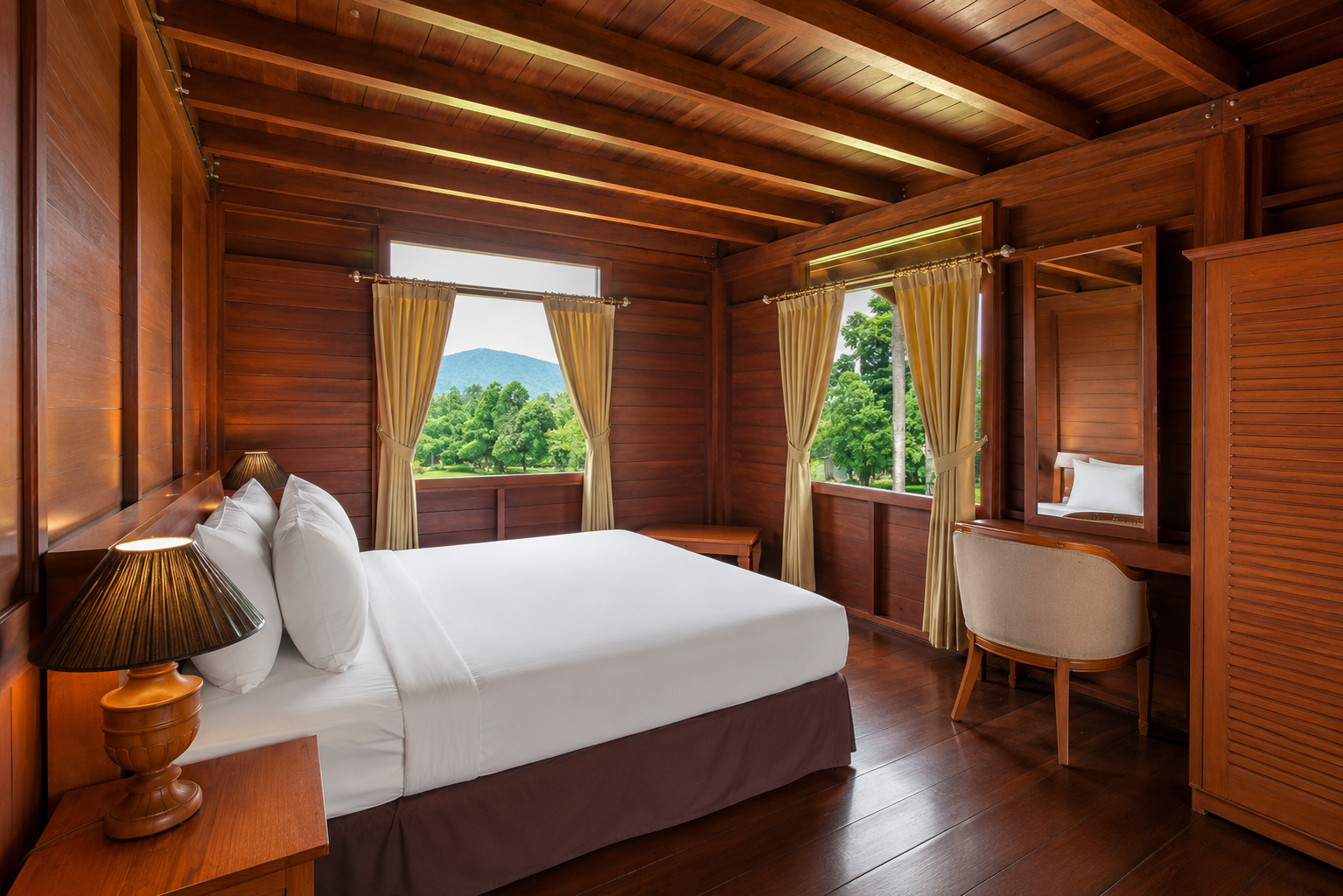 Mountain View room di hotel puncak terbaik dengan interior kayu mewah dan pemandangan alam pegunungan di Citra Cikopo Hotel Puncak Bogor